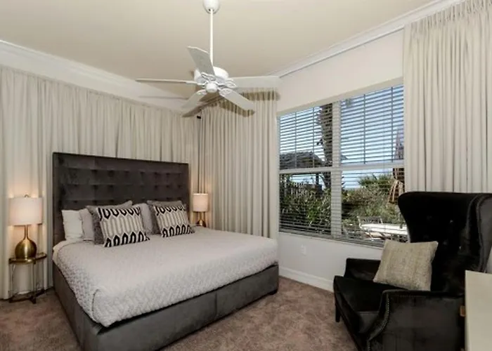 Marvelous Seafront Vacation In Indian Rocks Beach, Florida Holiday home